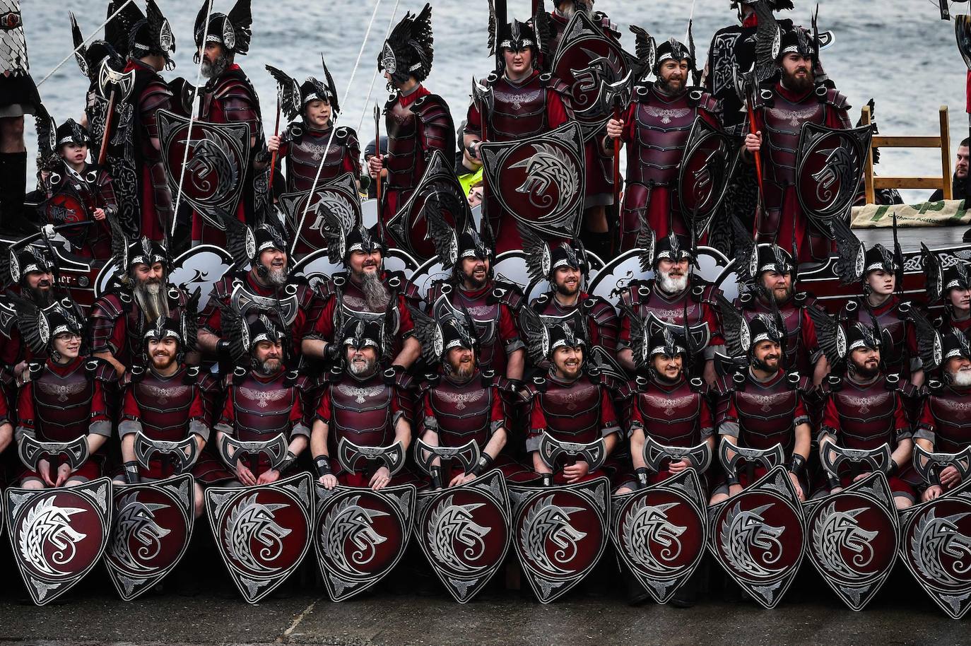 Fotos: Los vikingos desfilan por las calles de Escocia