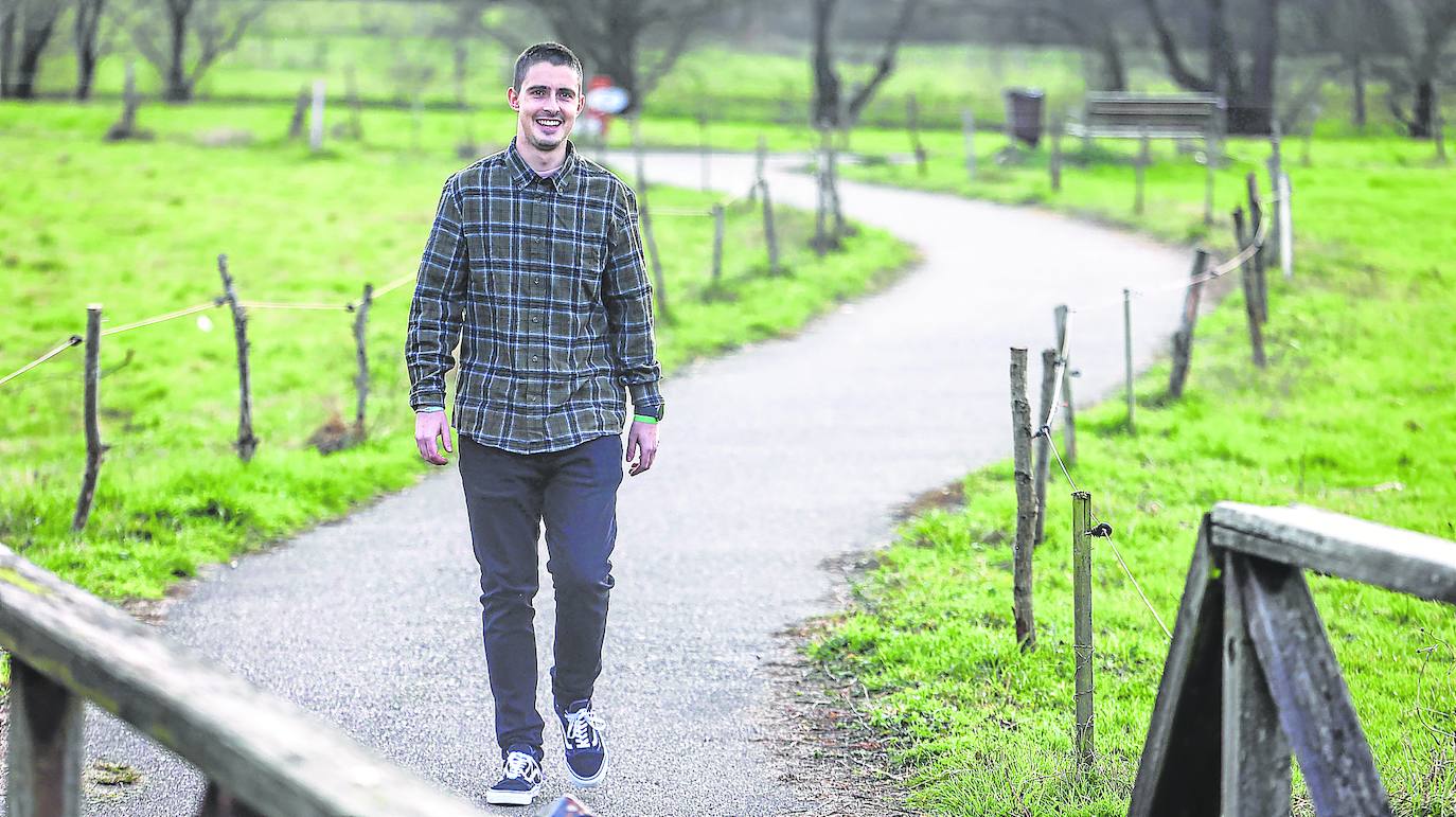 Darío Rodríguez Mayo Superviviente del cáncer A los 17 años le detectaron un tumor cerebral. Dos cirugías, quimioterapia, radioterapia y una sonrisa perenne le ayudaron a superarlo. Diez años después acaba de recibir el alta. pablo lorenzana