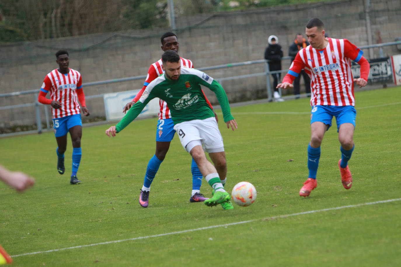 Fotos: Las mejores jugadas del Llanes - Sporting B