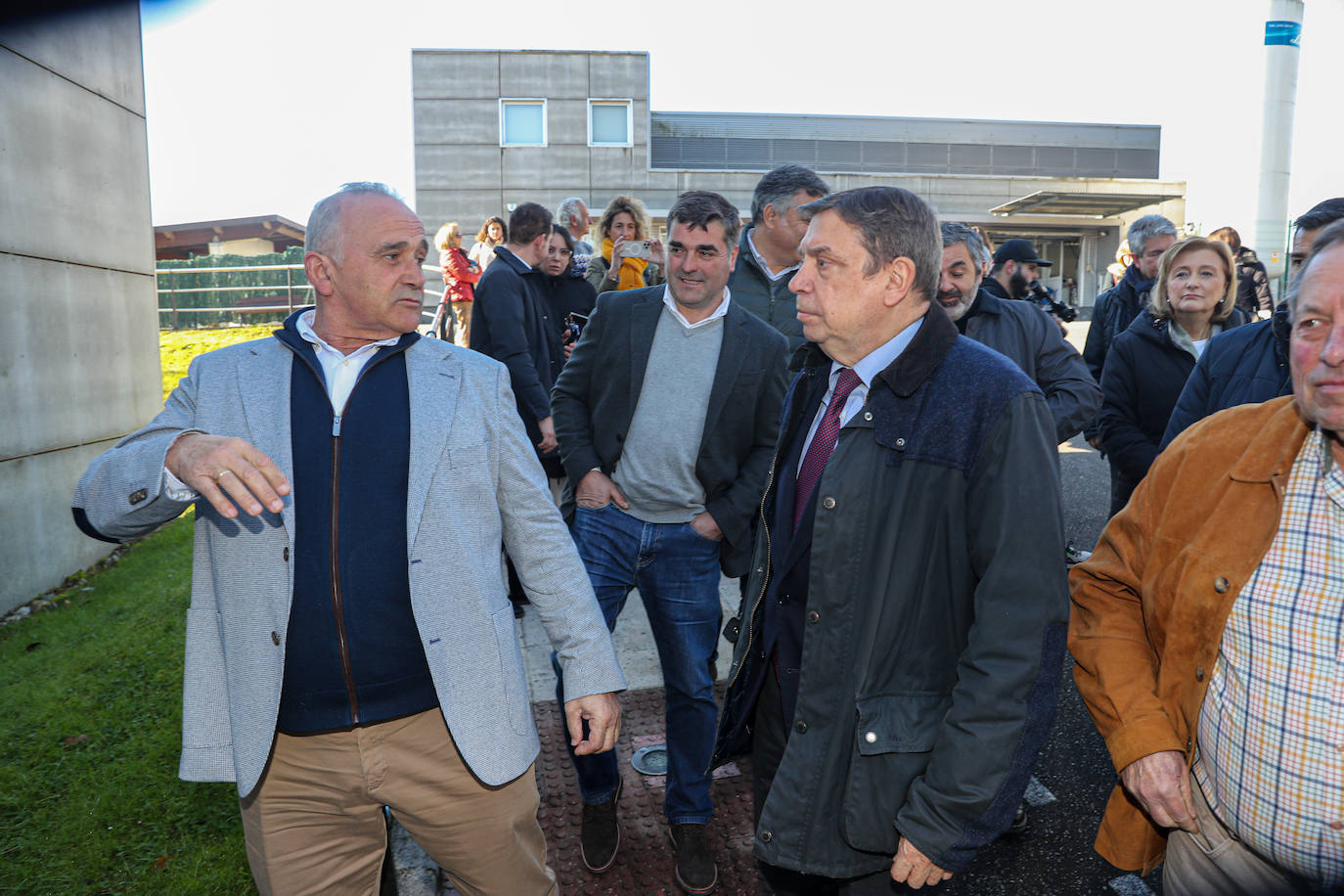 Fotos: Luis Planas visita las instalaciones de Ascol