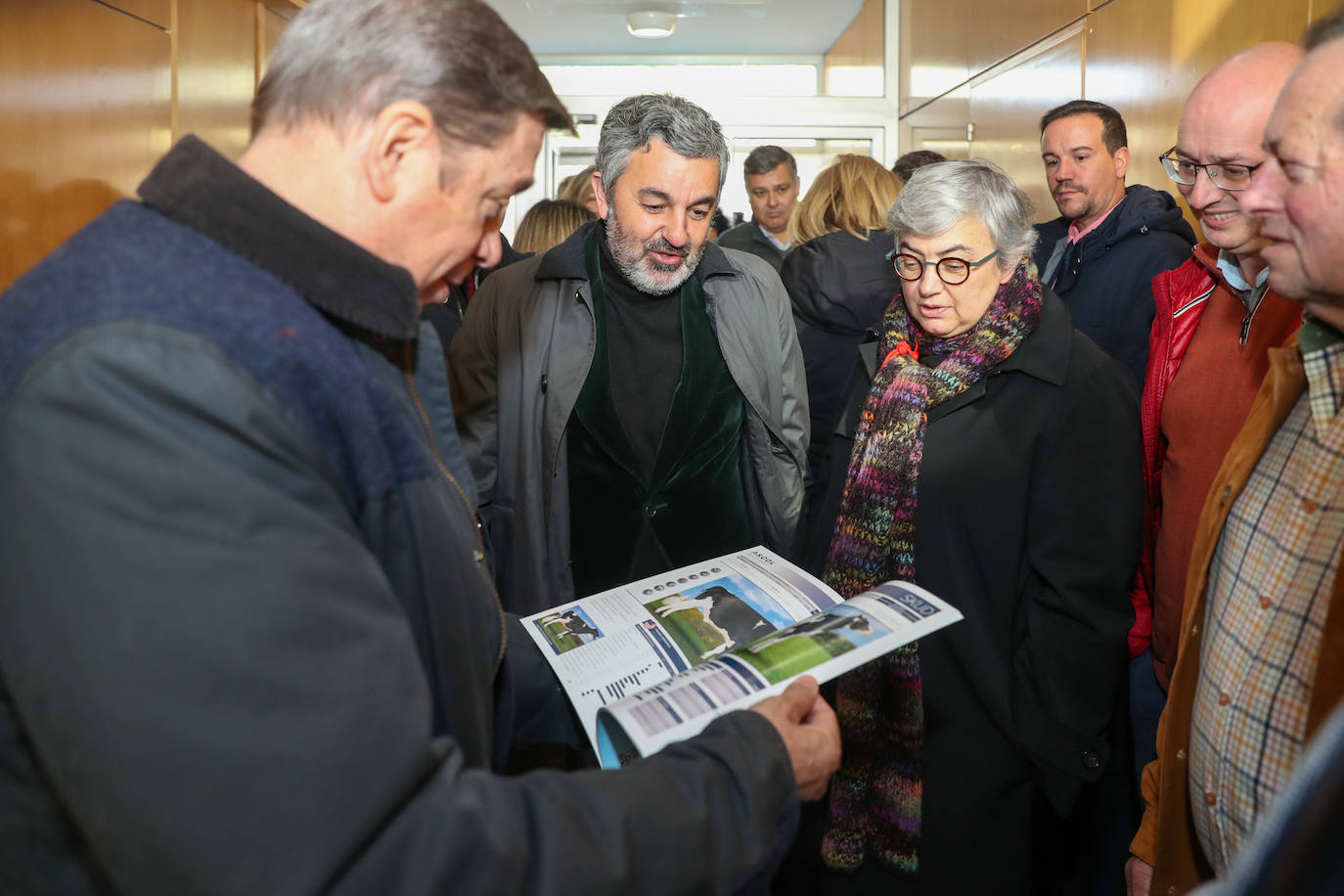 Fotos: Luis Planas visita las instalaciones de Ascol