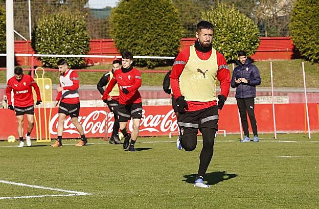 Jeraldino, dieciséis partidos para cargarse de méritos