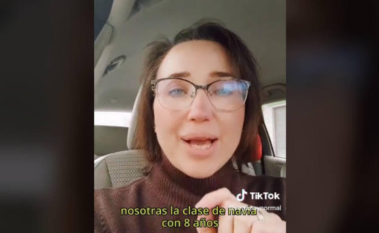 Navia, la niña de 8 años a la que su madre no deja disfrazarse de pescadora por ser vegana