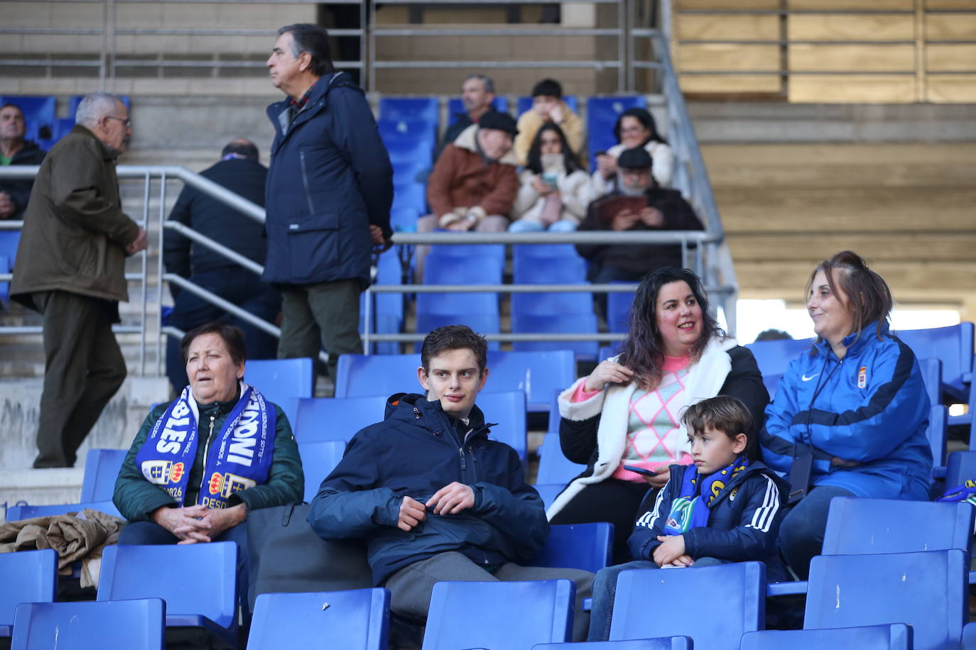 Fotos: ¿Estuviste en el Real Oviedo - Burgos? ¡Búscate en el Carlos Tartiere!