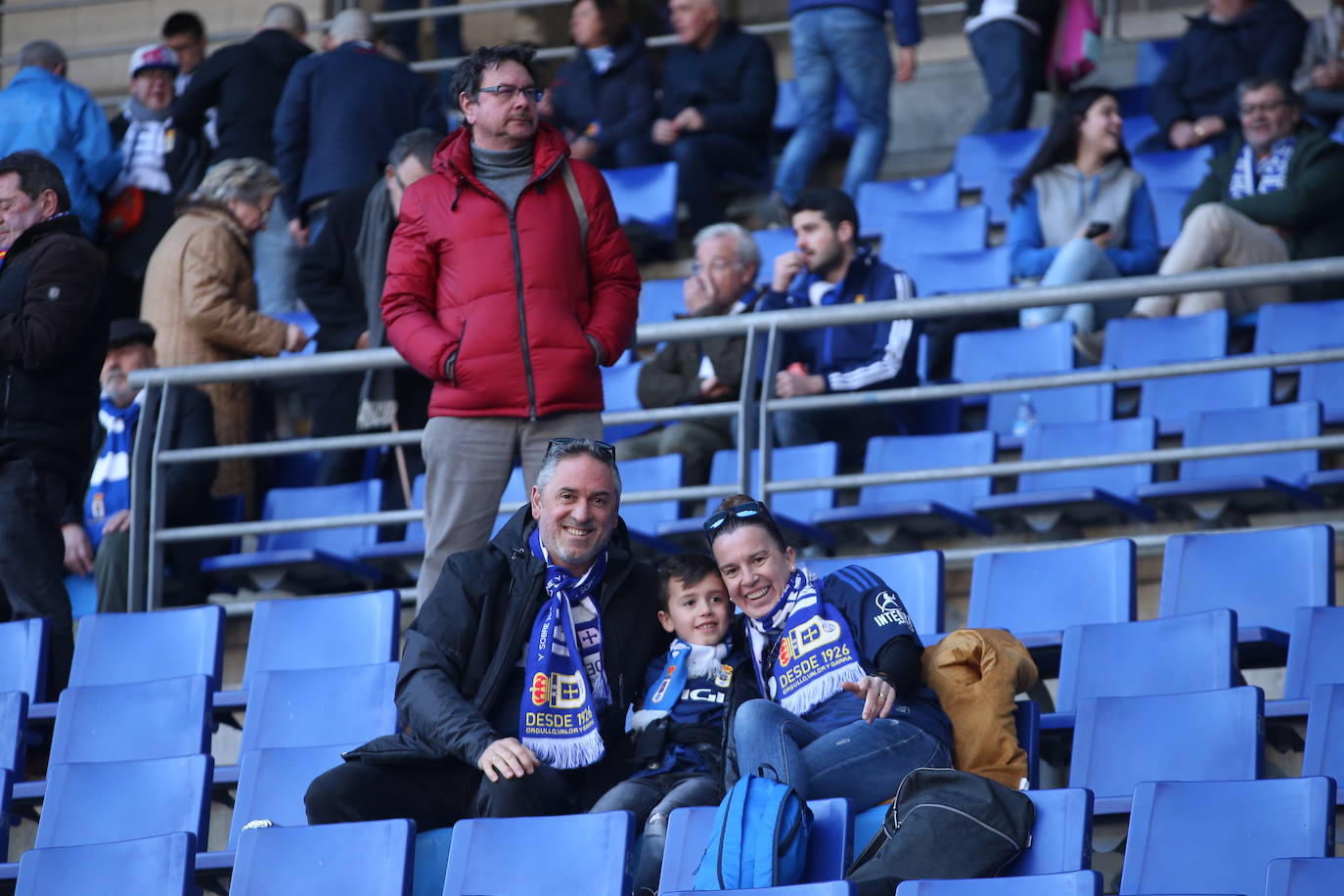 Fotos: ¿Estuviste en el Real Oviedo - Burgos? ¡Búscate en el Carlos Tartiere!