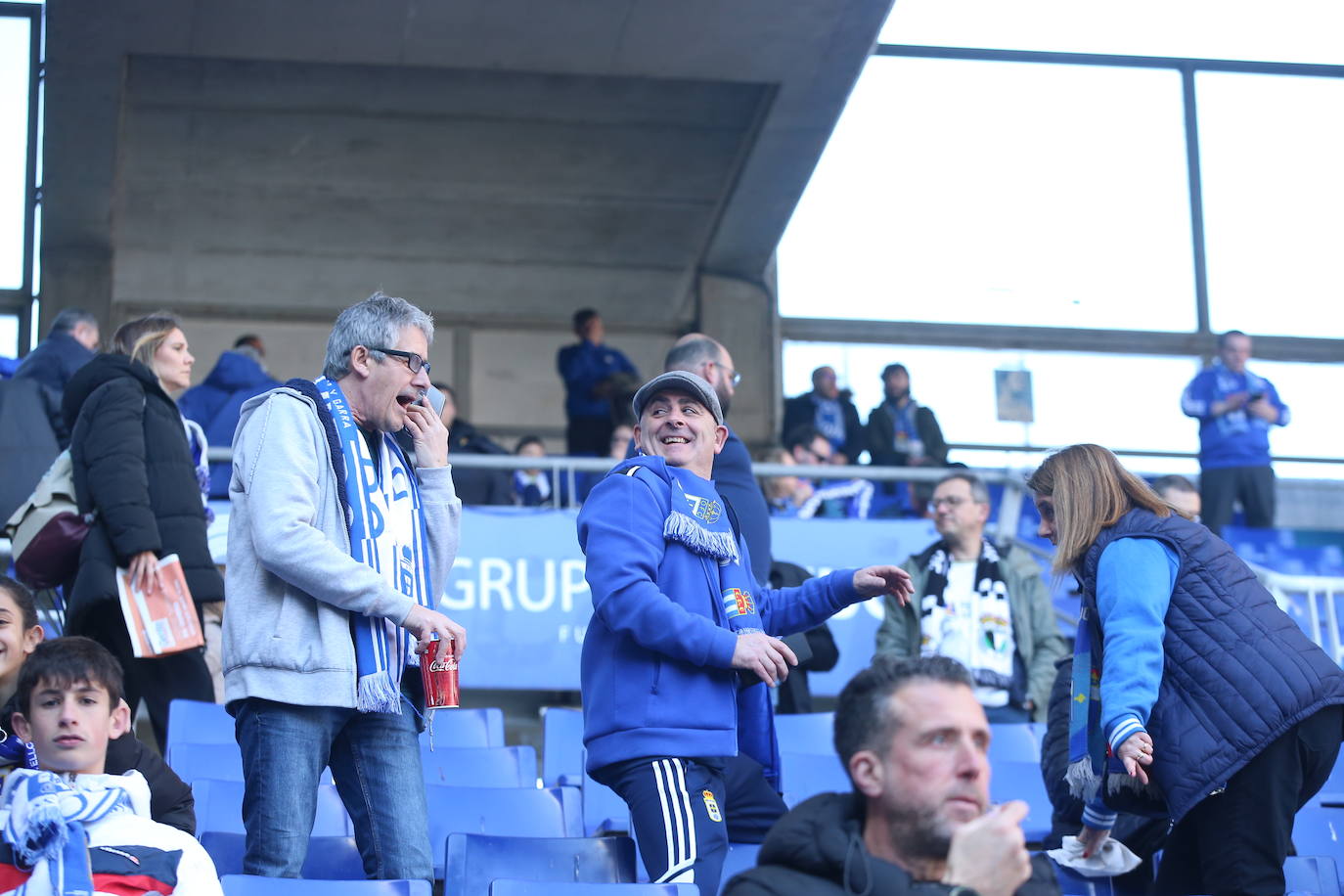 Fotos: ¿Estuviste en el Real Oviedo - Burgos? ¡Búscate en el Carlos Tartiere!