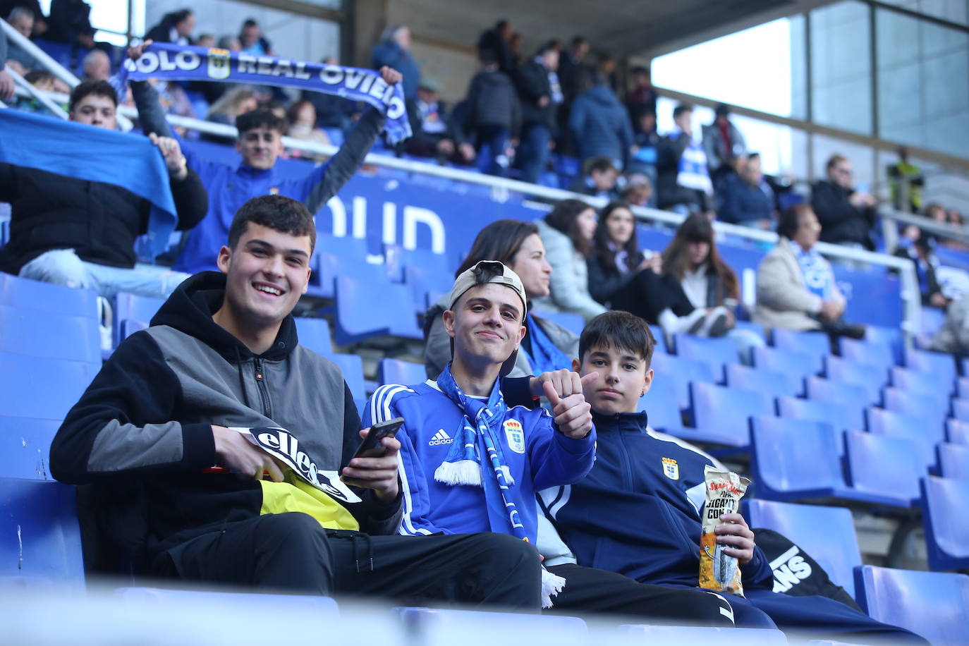 Fotos: ¿Estuviste en el Real Oviedo - Burgos? ¡Búscate en el Carlos Tartiere!