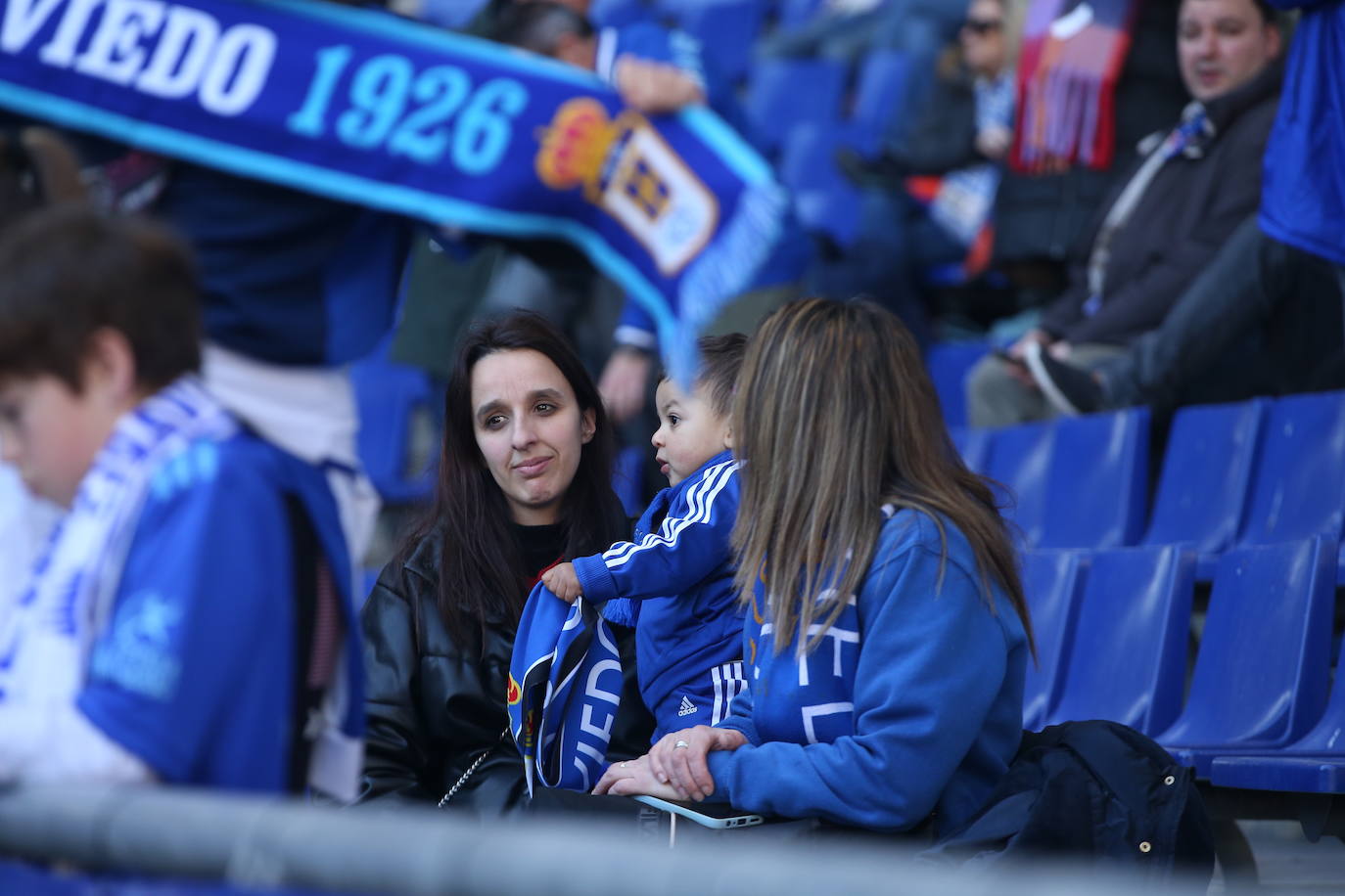 Fotos: ¿Estuviste en el Real Oviedo - Burgos? ¡Búscate en el Carlos Tartiere!