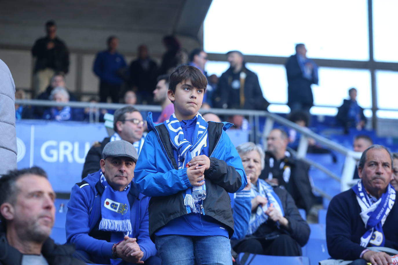 Fotos: ¿Estuviste en el Real Oviedo - Burgos? ¡Búscate en el Carlos Tartiere!