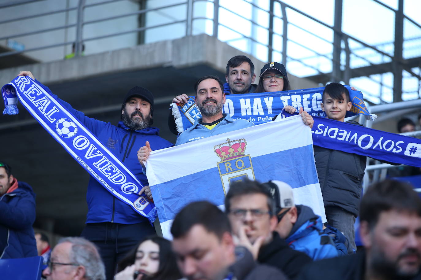 Fotos: ¿Estuviste en el Real Oviedo - Burgos? ¡Búscate en el Carlos Tartiere!