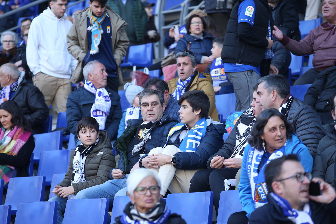 Fotos: ¿Estuviste en el Real Oviedo - Burgos? ¡Búscate en el Carlos Tartiere!