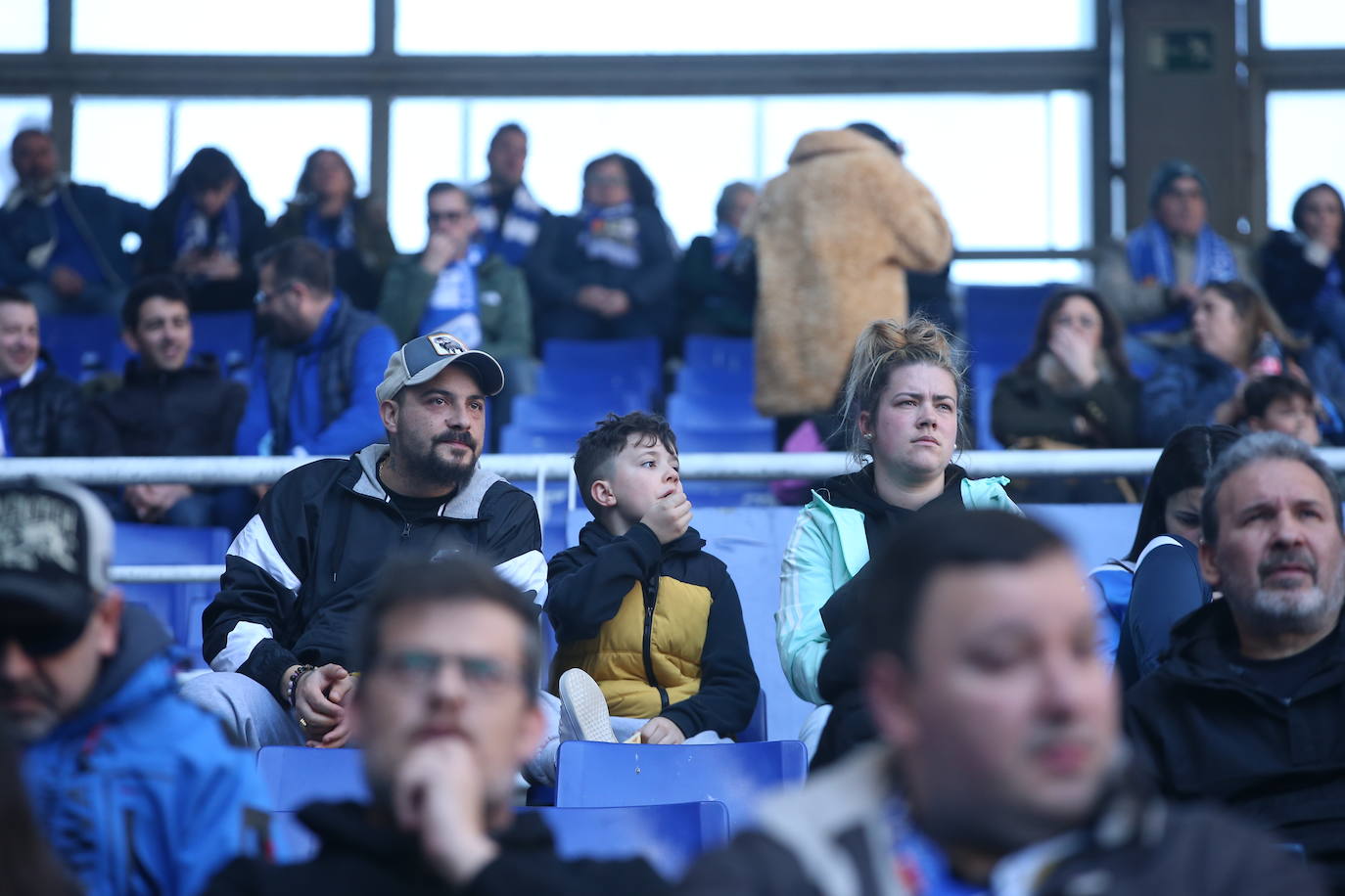 Fotos: ¿Estuviste en el Real Oviedo - Burgos? ¡Búscate en el Carlos Tartiere!