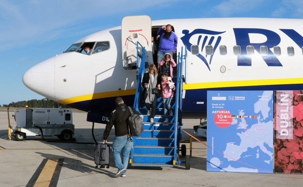 Las nuevas rutas aéreas de Asturias multiplican por diez el pasaje internacional