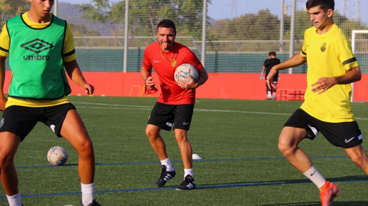 Adrián Colunga, durante su etapa en la base del Mallorca.