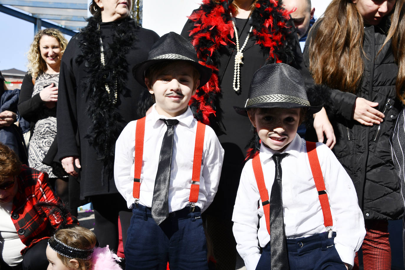 Fotos: El carnaval más colorido en los colegios asturianos