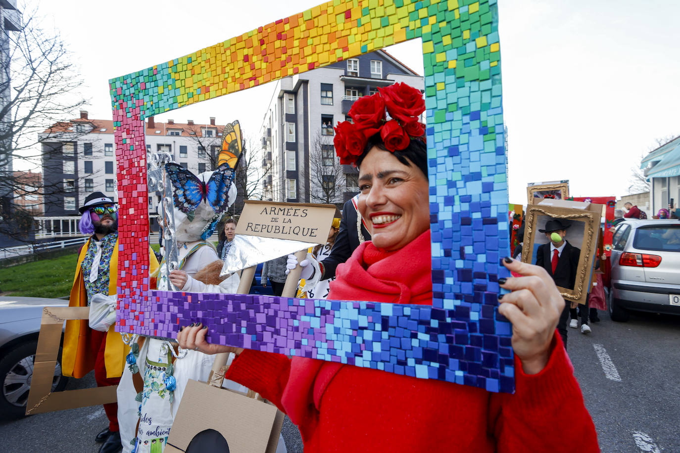 Fotos: Arte, superhéroes y reivindicación en el Antroxu de la zona oeste de Gijón