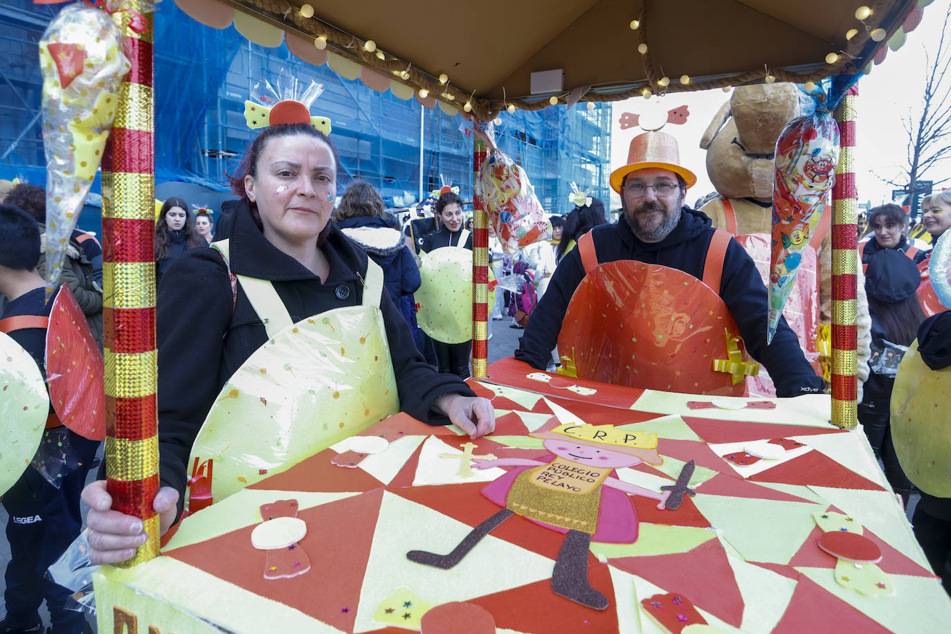 Fotos: Arte, superhéroes y reivindicación en el Antroxu de la zona oeste de Gijón