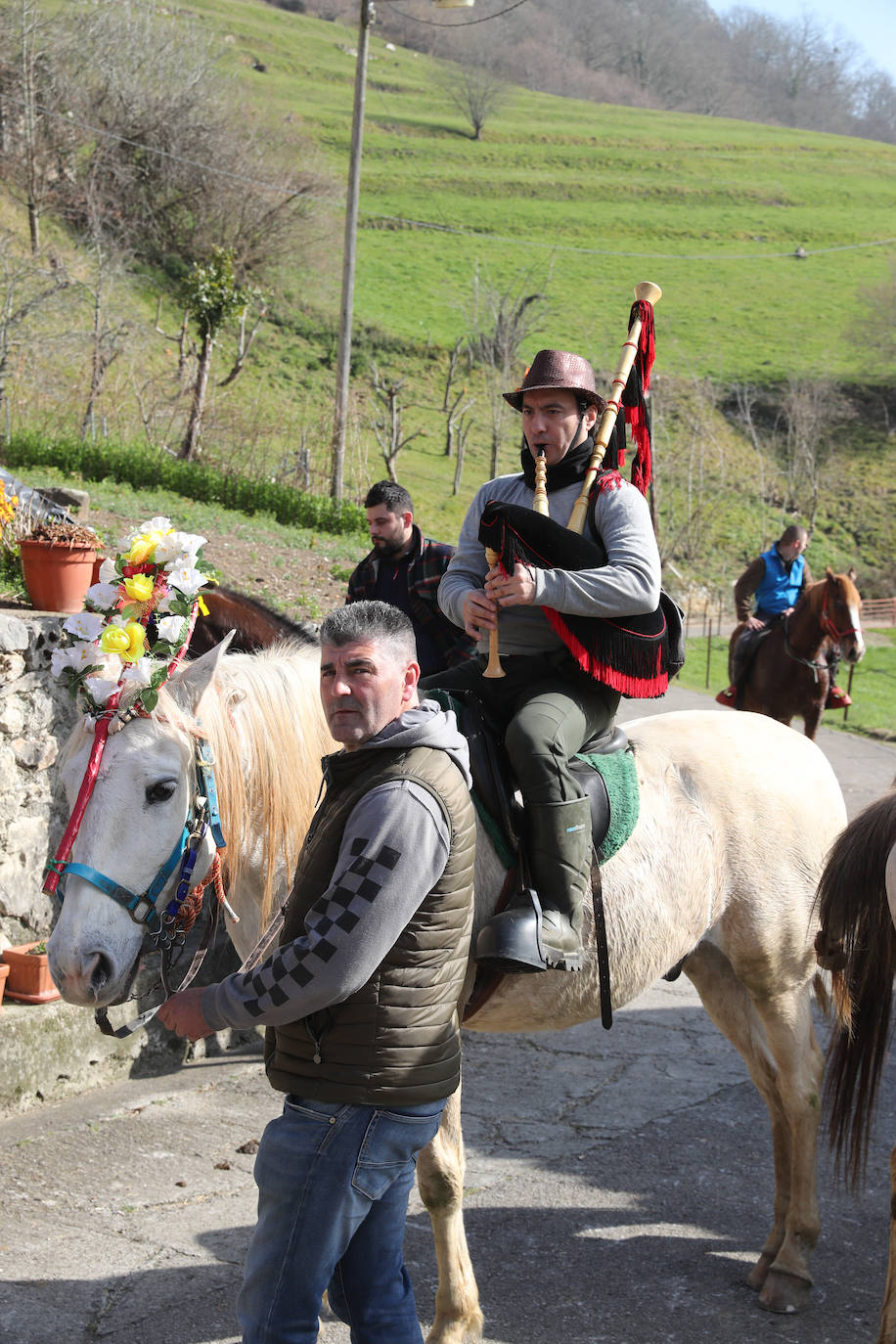 Fotos: Nuria Cueto, primera aguinaldera de Cazo
