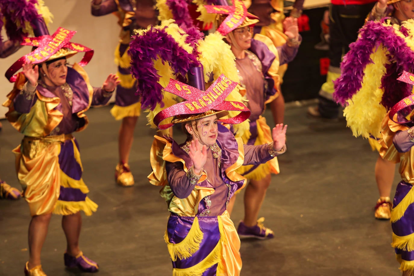 Fotos: Dragones, mexicanos y reivindicación en el concurso de charangas de Gijón