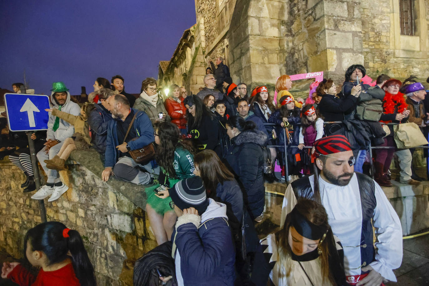 Fotos: El Descenso de Galiana convierte a Avilés en un río de espuma