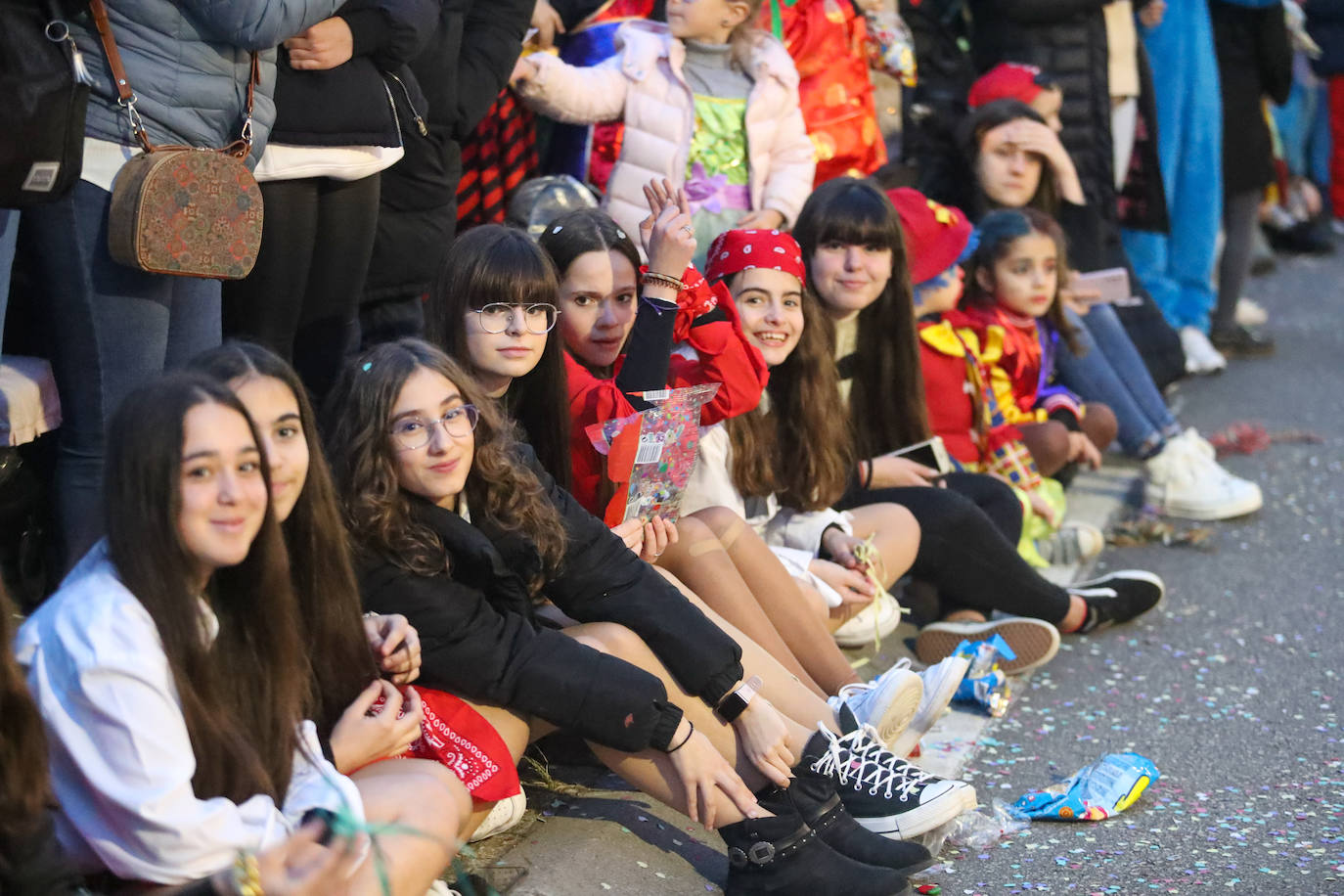 Fotos: Diversión por las calles de Gijón en el desfile del Antroxu