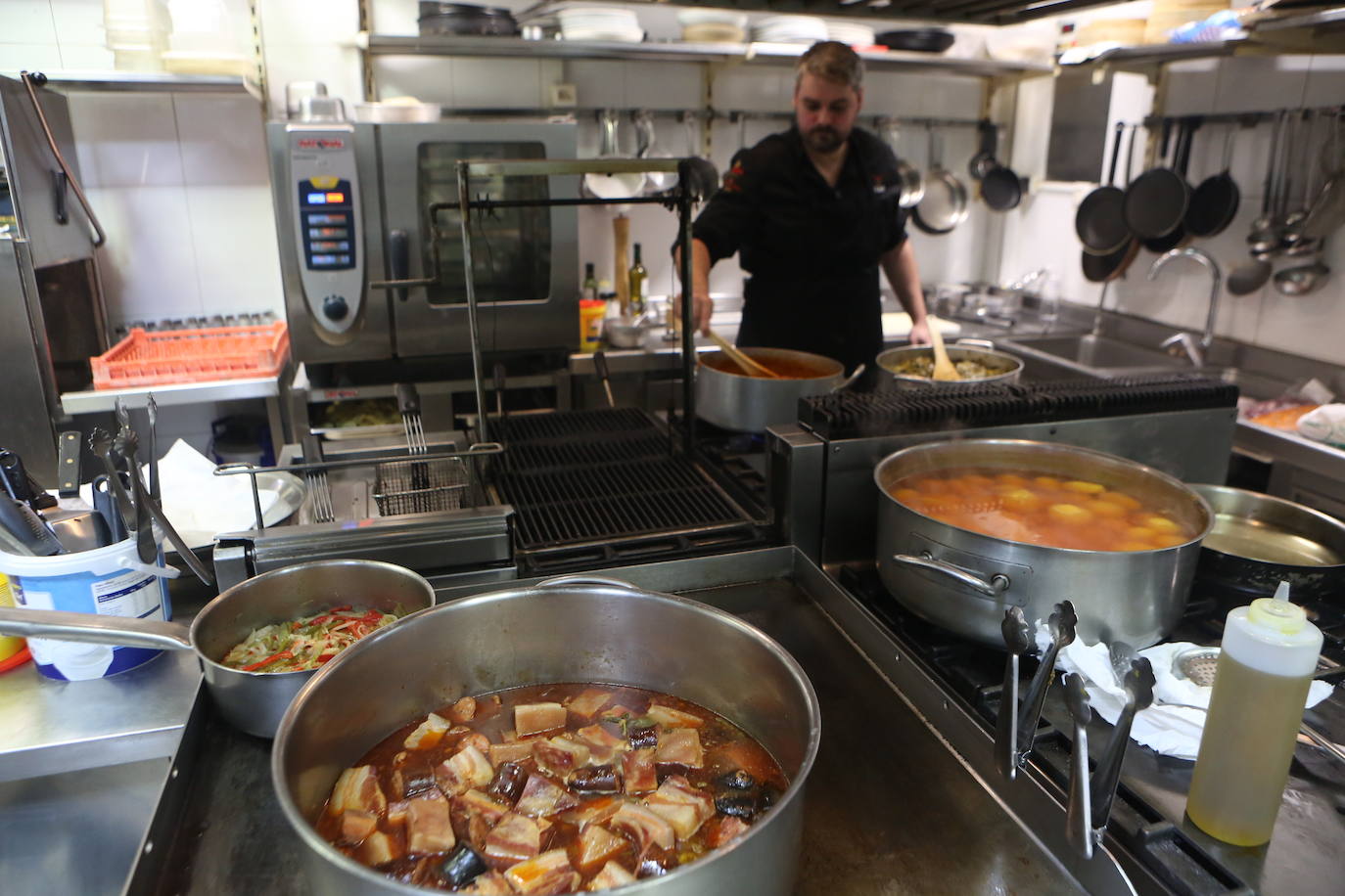 Fotos: Restaurantes para probar el menú del Antroxu en Oviedo