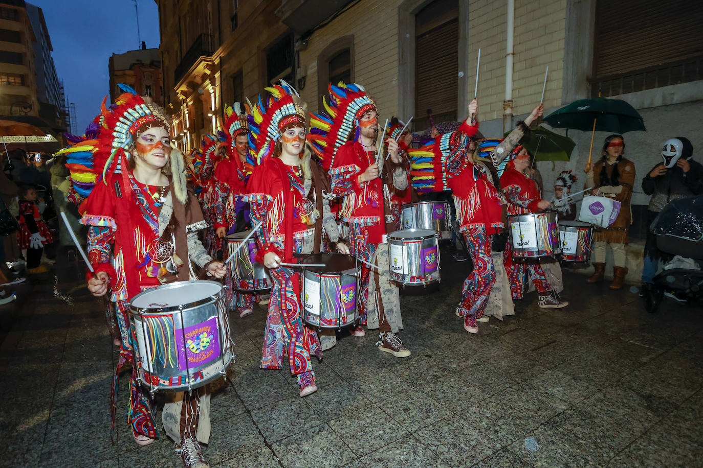 Fotos: Gijón despide a su sardina y pone fin al Antroxu 2023