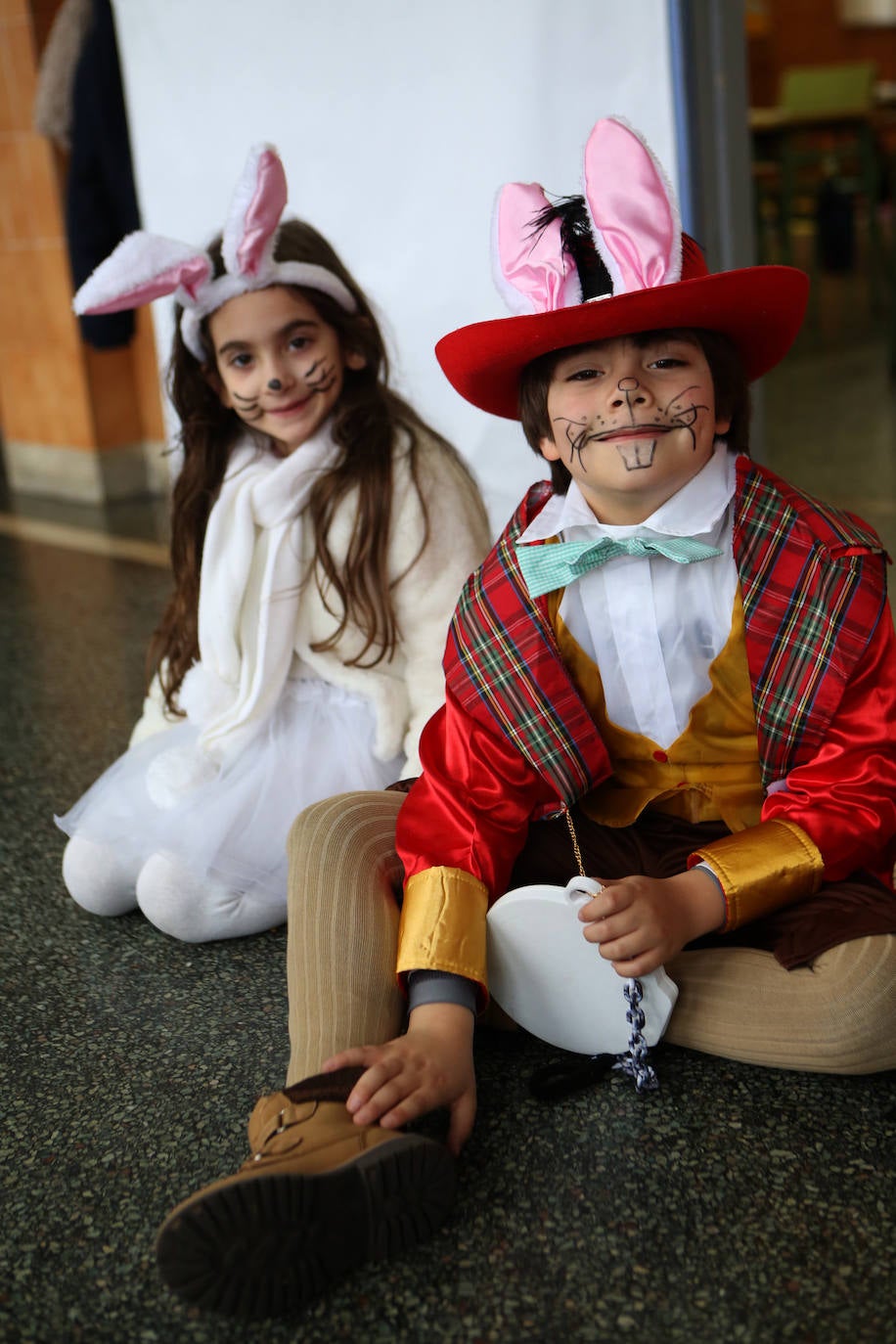 Fotos: Los alumnos del colegio de Ventanielles se disfrazan por carnaval