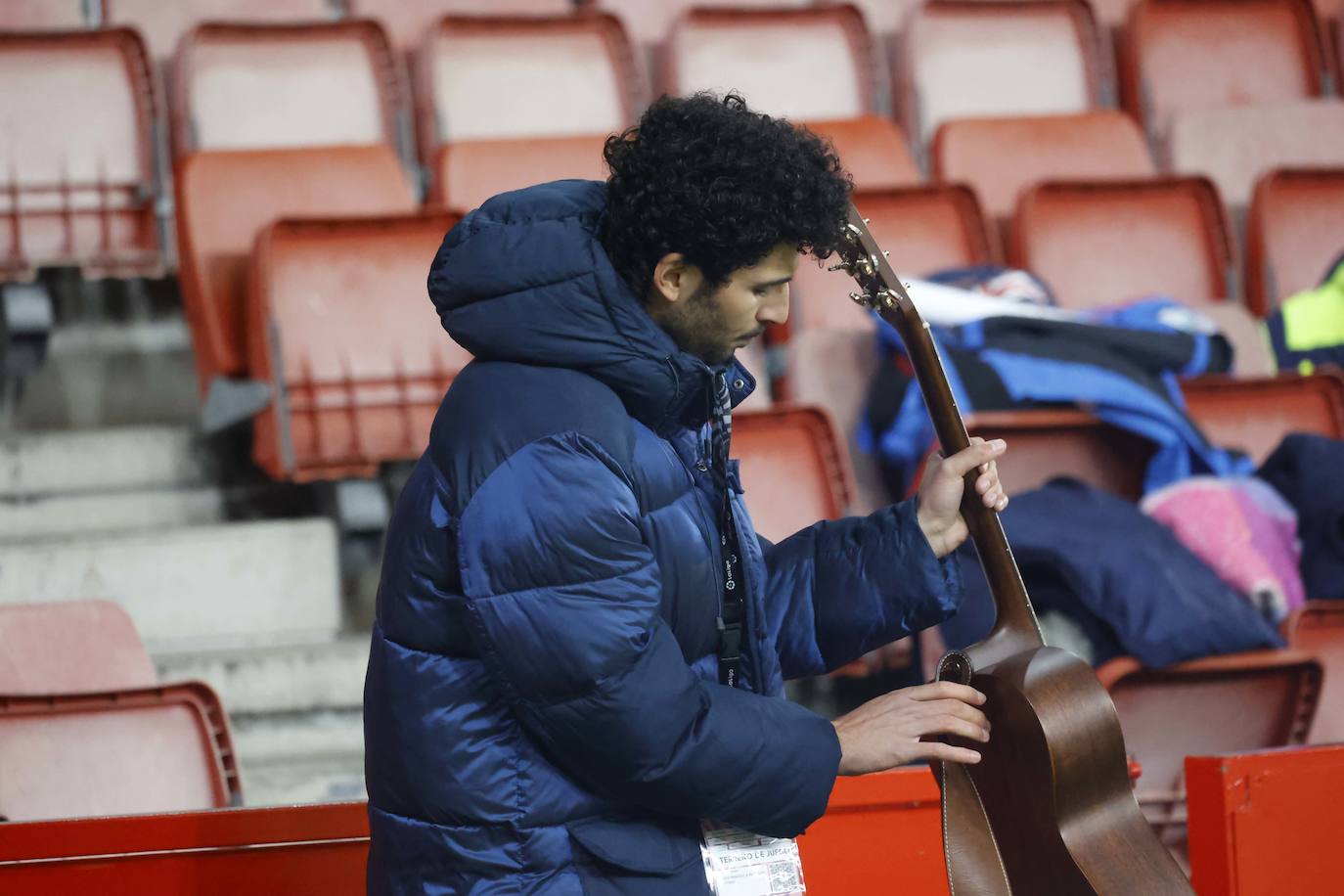 Fotos: ¿Estuviste en el Sporting - Tenerife? ¡Búscate!