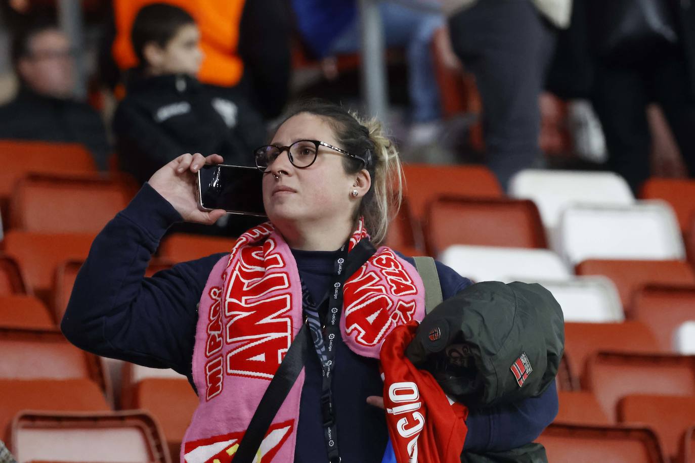 Fotos: ¿Estuviste en el Sporting - Tenerife? ¡Búscate!