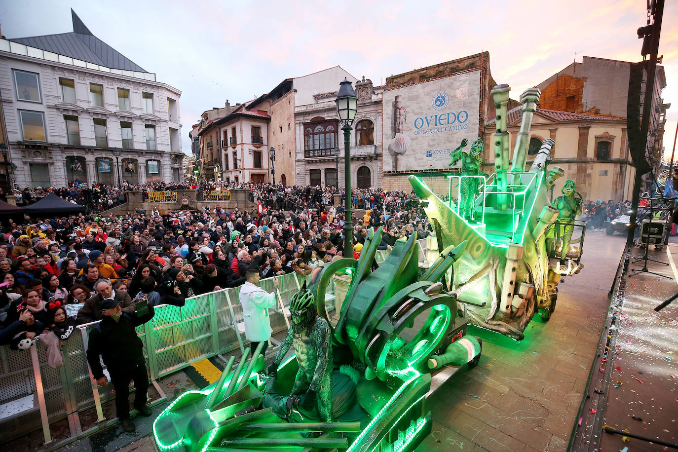 Fotos: Derroche de color y diversión en el carnaval de Oviedo