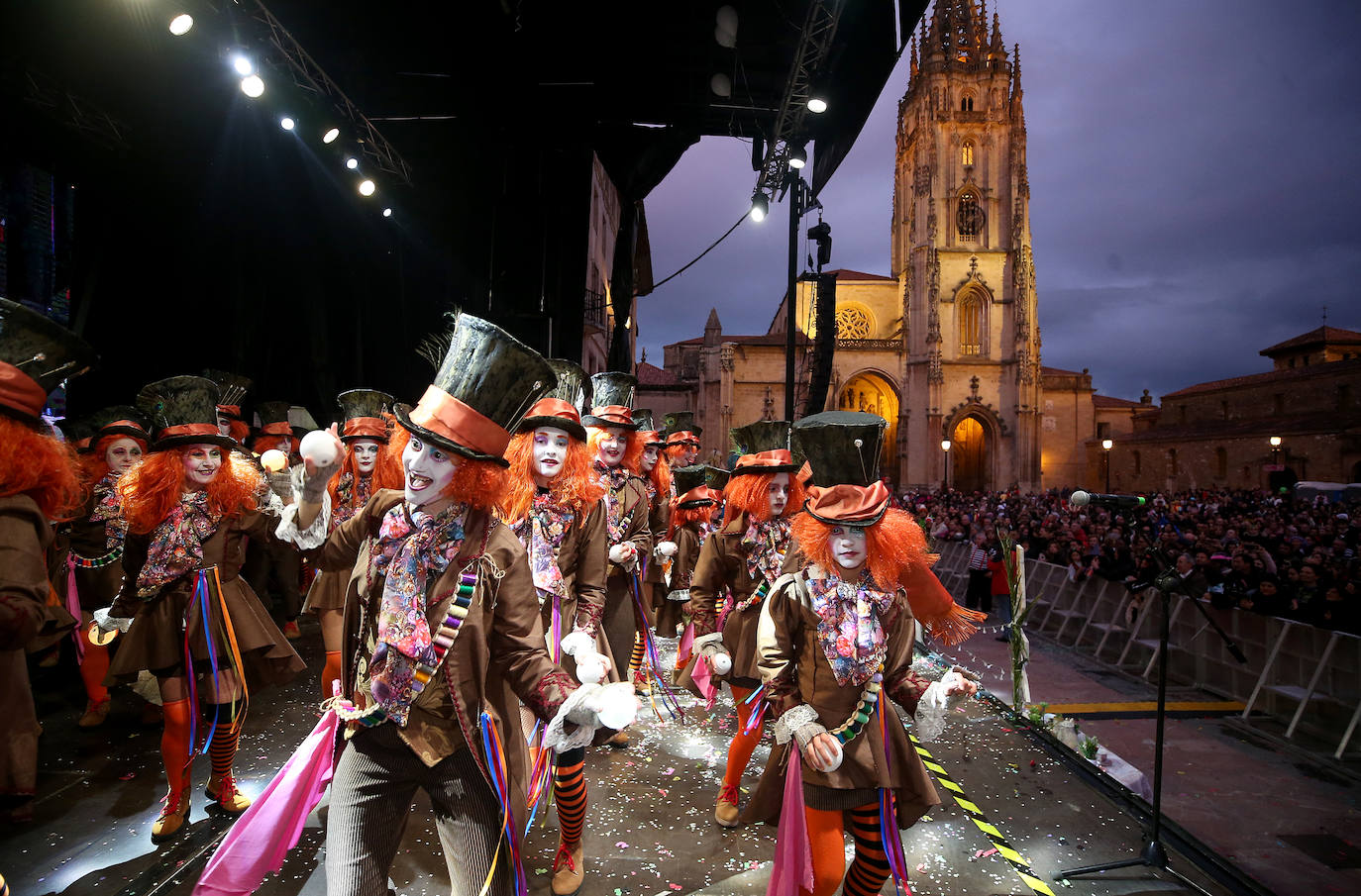 Fotos: Derroche de color y diversión en el carnaval de Oviedo