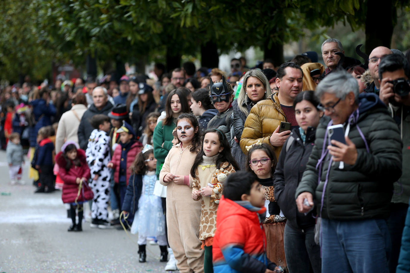 Fotos: Derroche de color y diversión en el carnaval de Oviedo