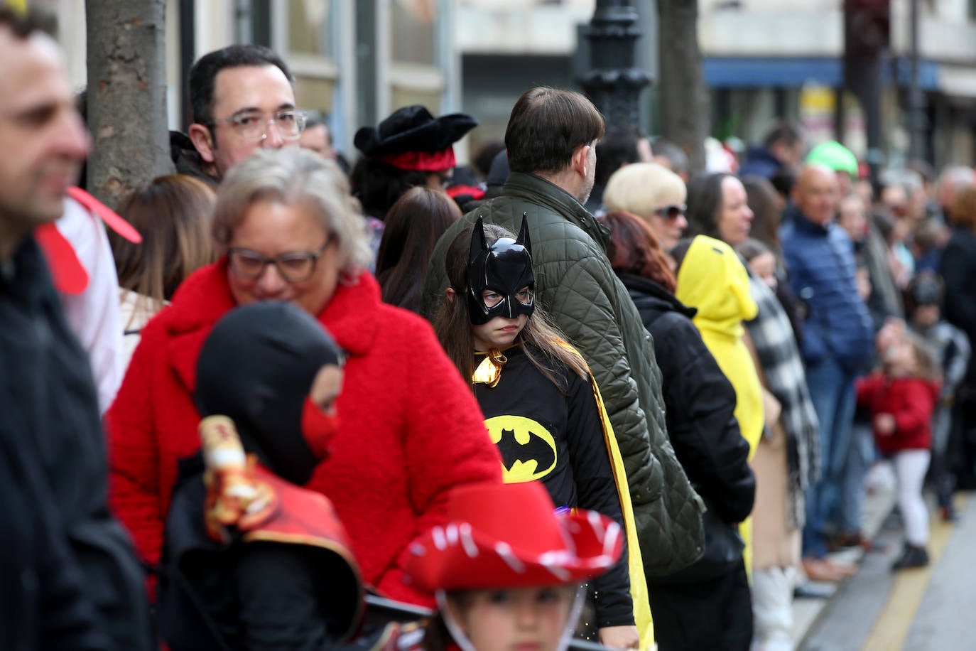 Fotos: Derroche de color y diversión en el carnaval de Oviedo