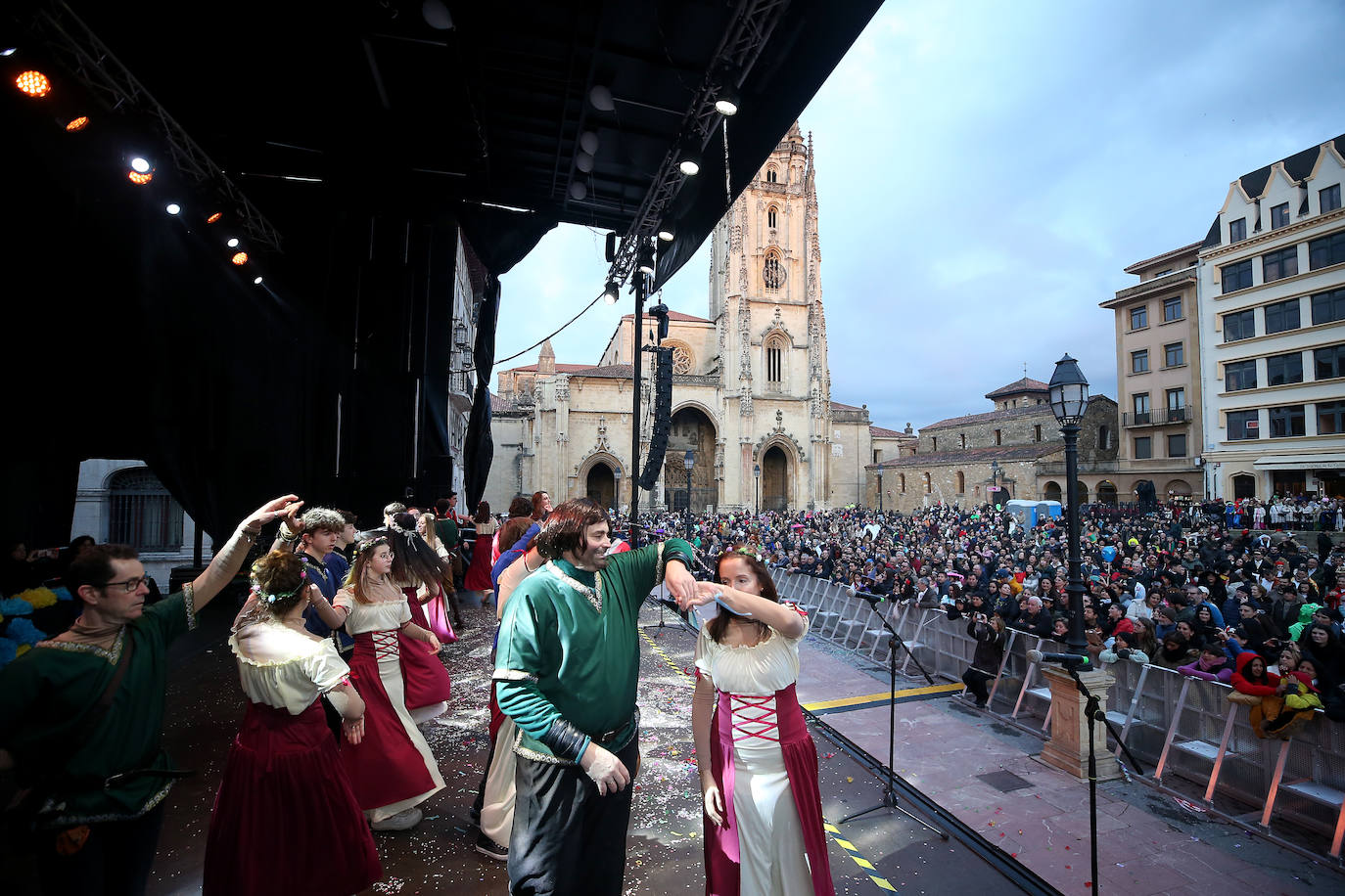 Fotos: Derroche de color y diversión en el carnaval de Oviedo