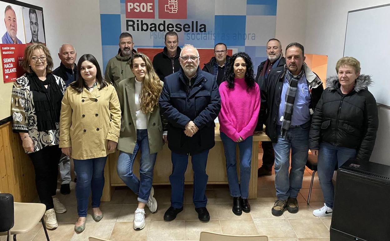Integrantes de la candidatura del PSOE de Ribadesella.