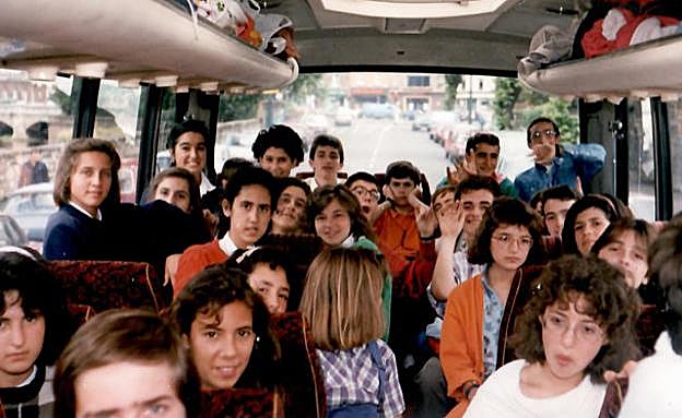 Un grupo de estudiantes en uno de sus viajes.