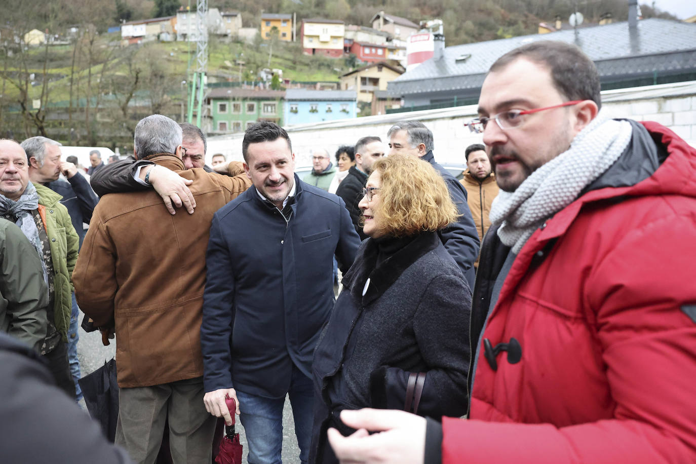 Fotos: Homenaje a Manuel Llaneza en Mieres