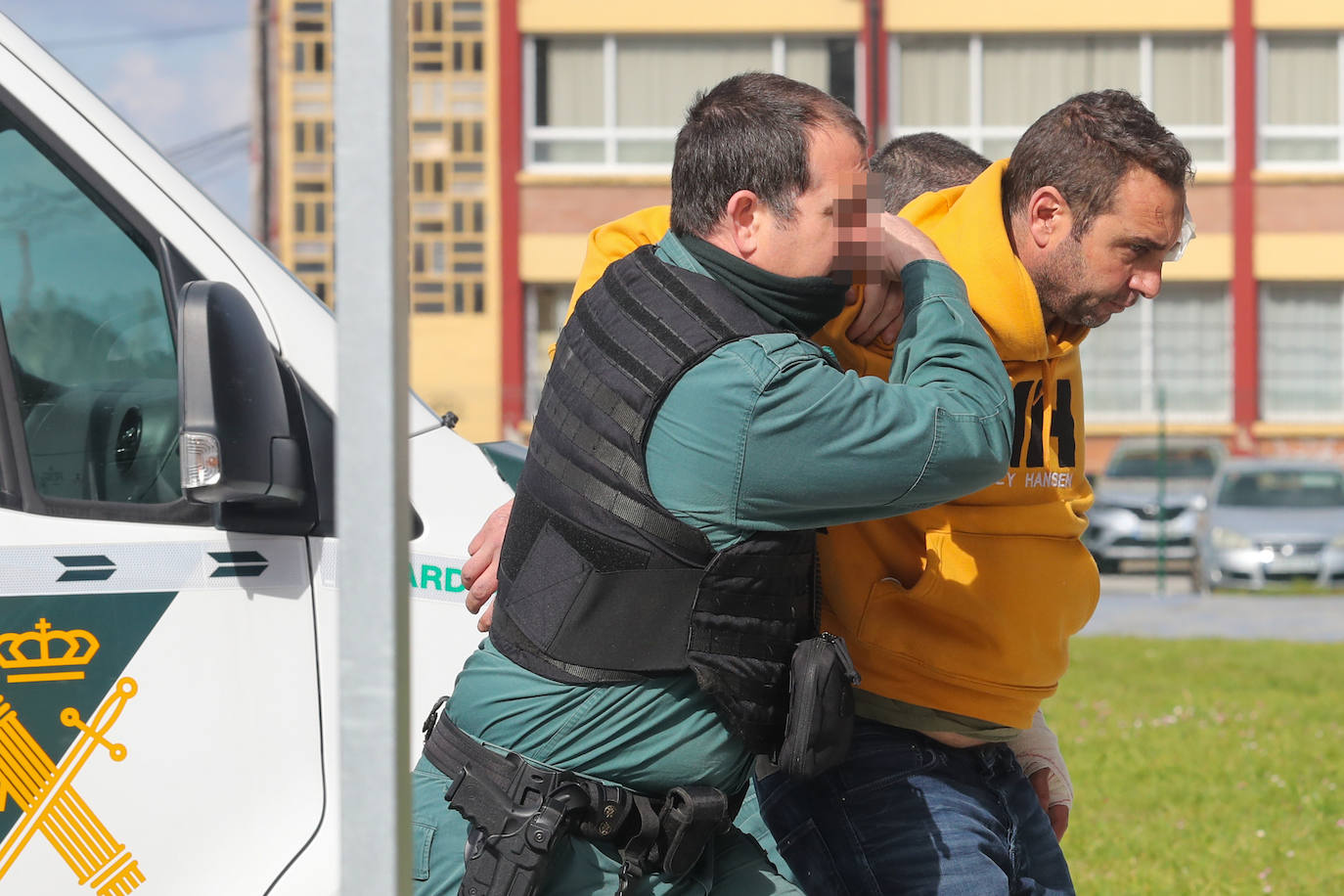 Fotos: Gran despliegue policial a la llegada a los juzgados del Asesino de Trevías