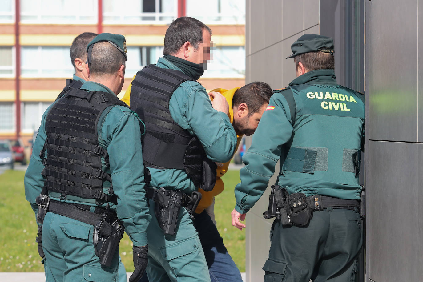 Fotos: Gran despliegue policial a la llegada a los juzgados del Asesino de Trevías