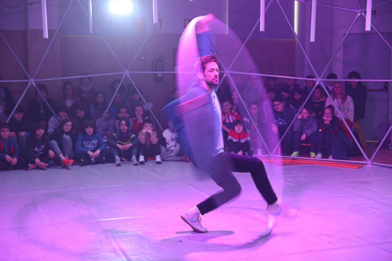 Fotos: Feten lleva el teatro a los más pequeños en Gijón