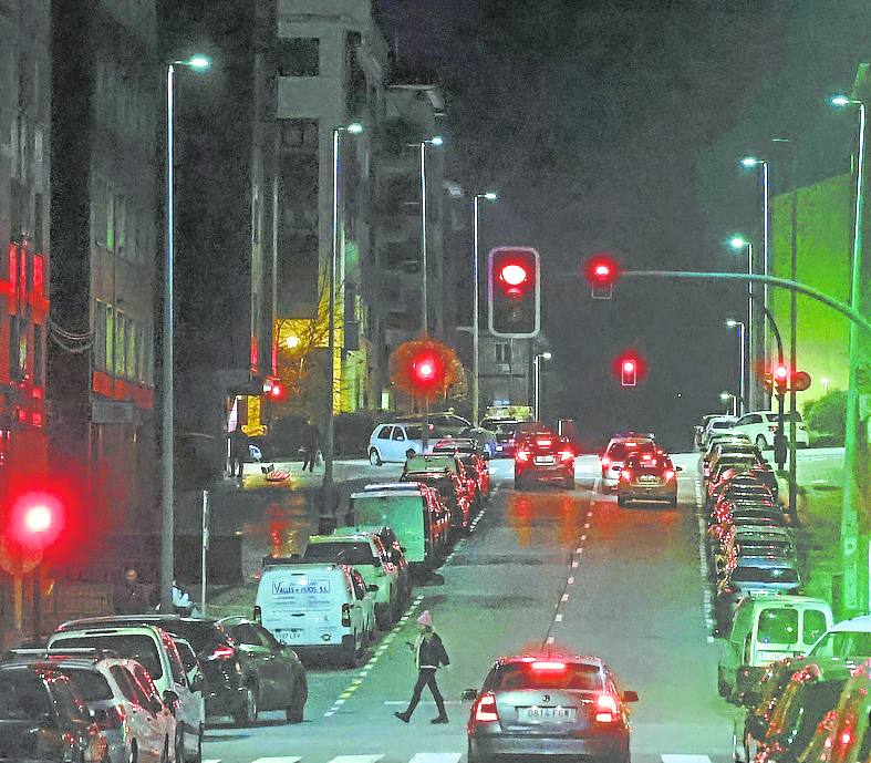 Las nuevas farolas de la calle Quevedo, en El Coto.