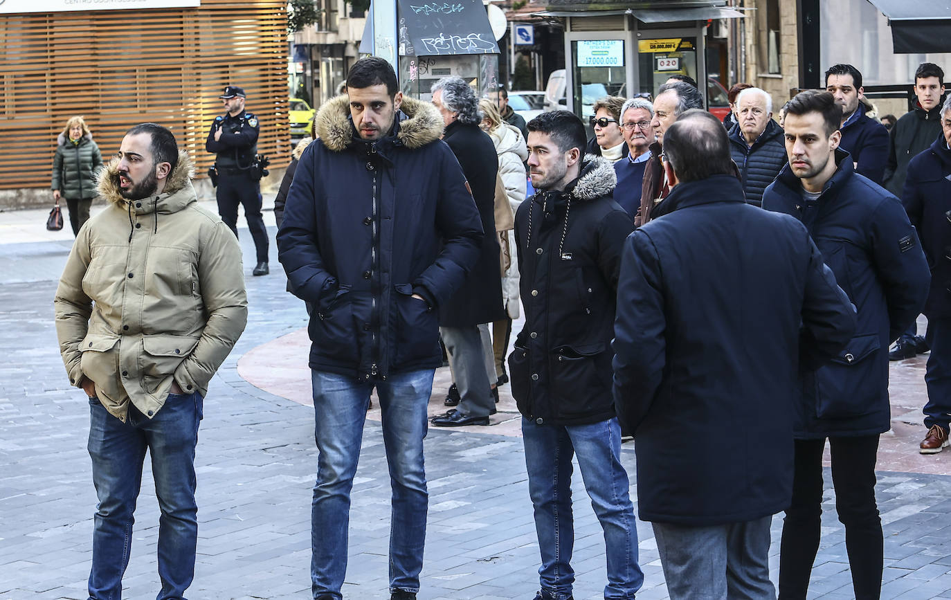 Fotos: Oviedo despide a Pelayo Novo: «Es difícil hablar con el corazón roto»