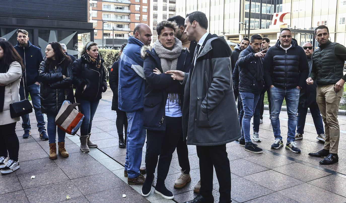 Fotos: Oviedo despide a Pelayo Novo: «Es difícil hablar con el corazón roto»