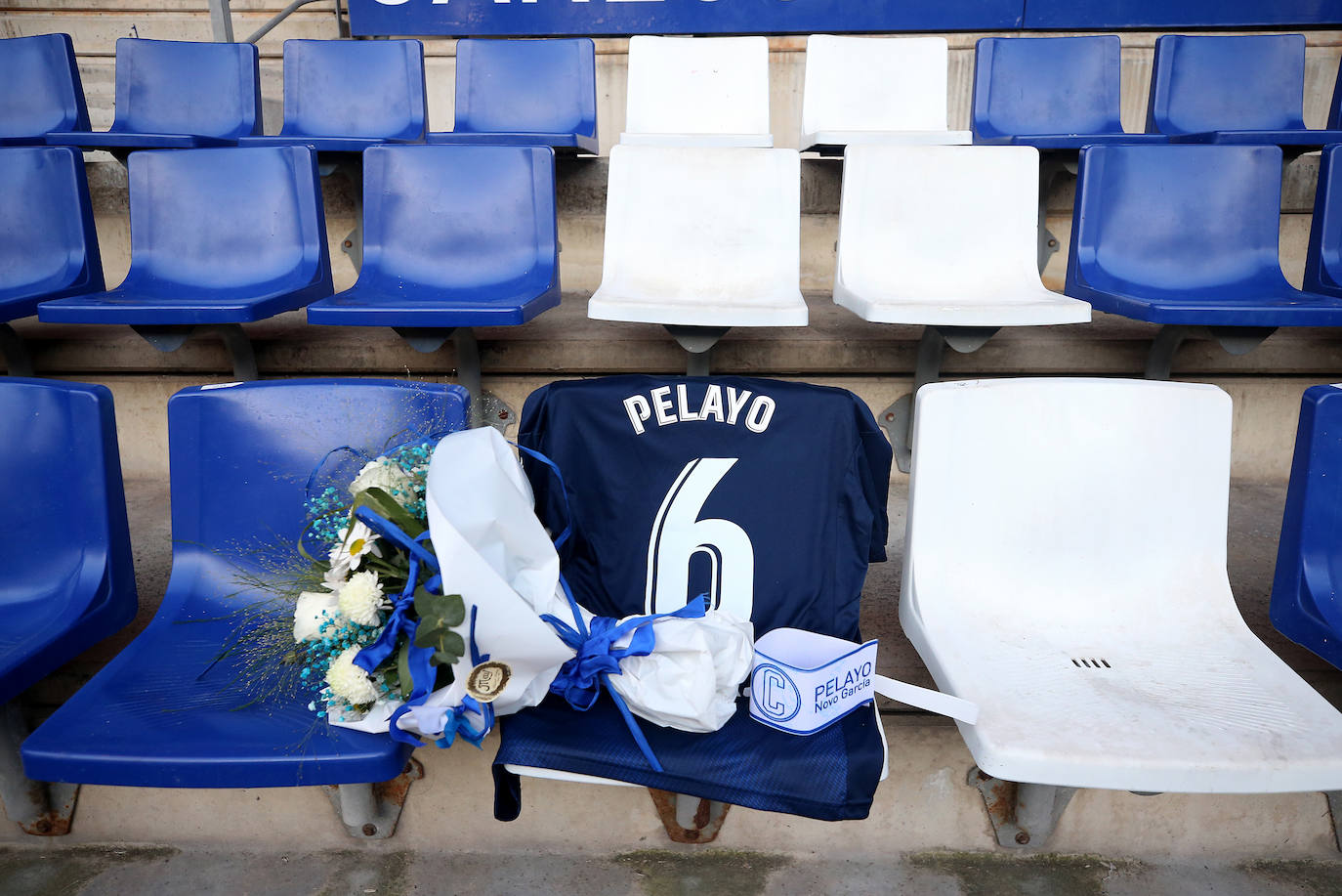 Fotos: Sentido homenaje a Pelayo Novo en el Carlos Tartiere