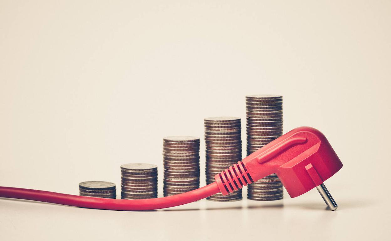 Consulta las horas más baratas de la luz de este viernes. 