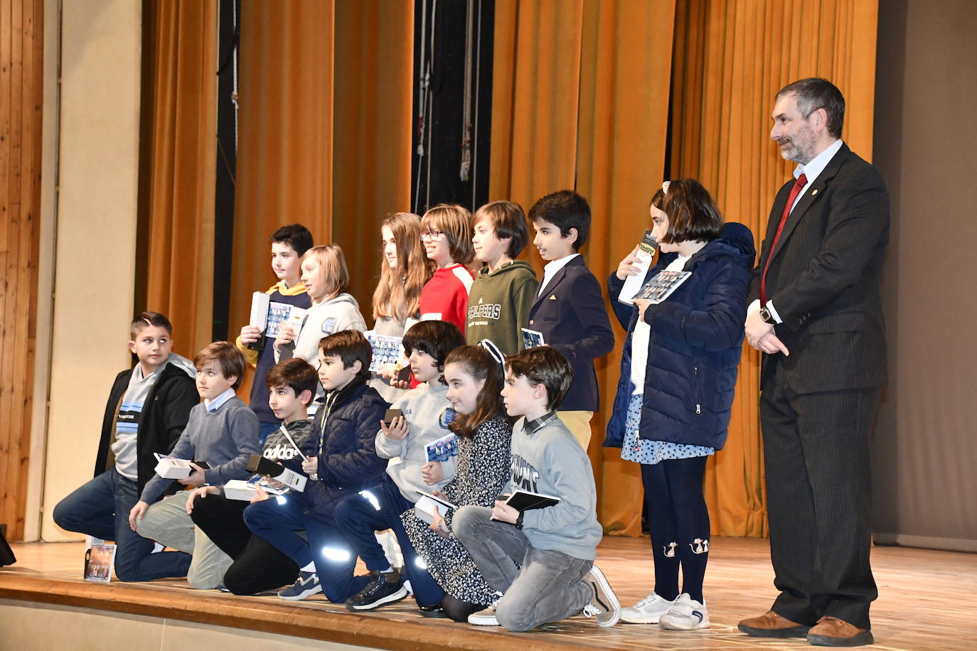 Fotos: La Gala del Deporte del Colegio San Fernando de Avilés reconoce los logros