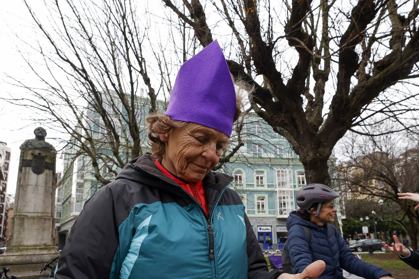 Fotos: El 8M se adelanta en Gijón con la Revuelta Ciclofeminista