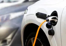 Aumentan las ventas de los coches eléctricos y con motor de gas en Asturias