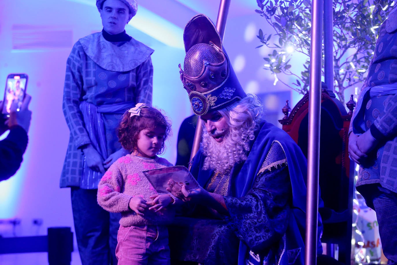 La recepción de los Reyes Magos en Oviedo, en imágenes